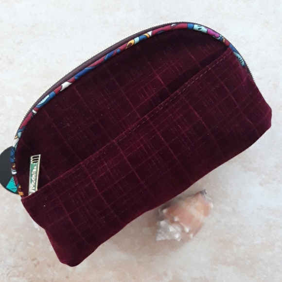 Modella Handbags - Modella beautiful cosmetic bag or clutch